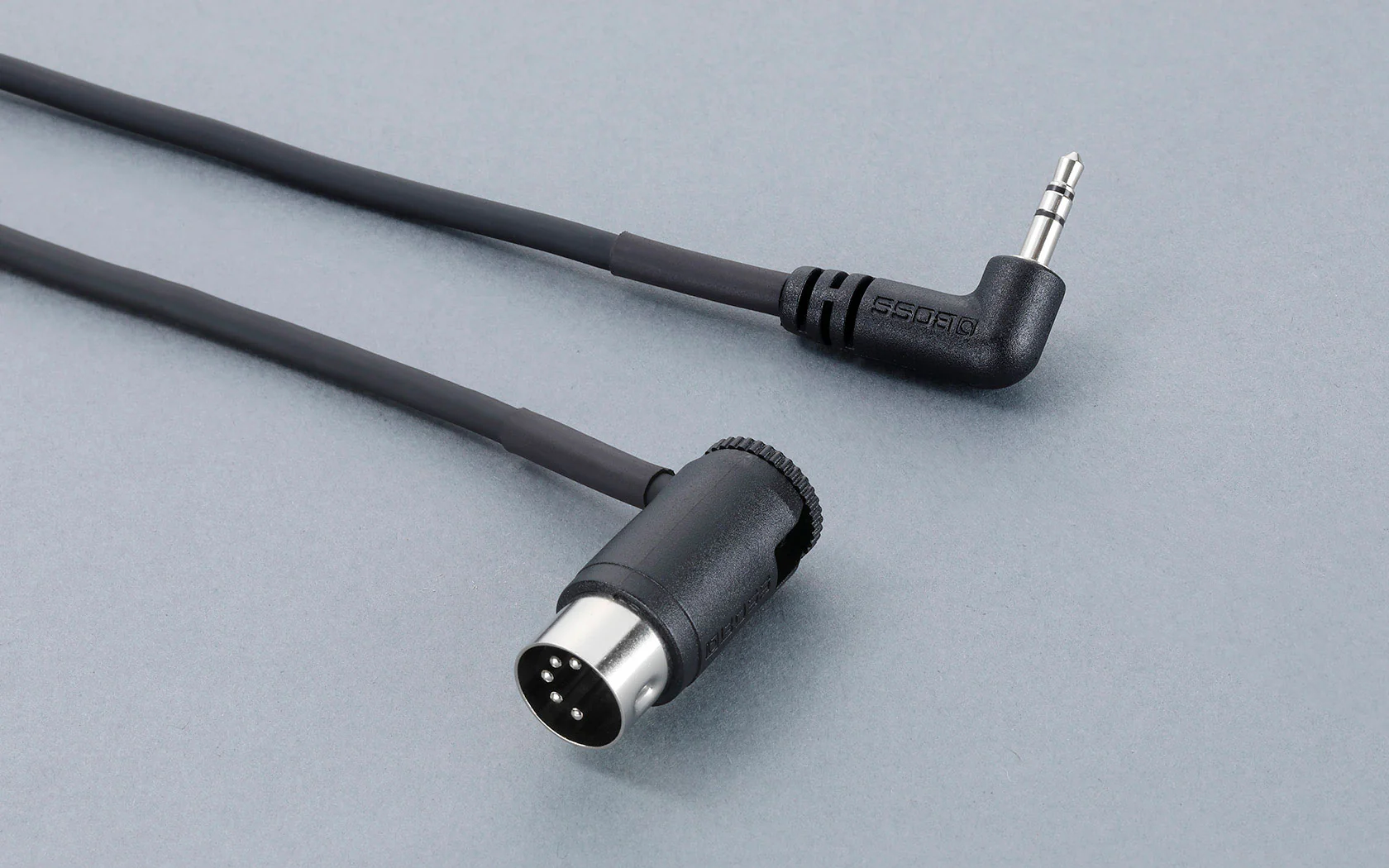 BOSS BMIDI135 MIDI Mini TRS Cable (1ft) - Image 2