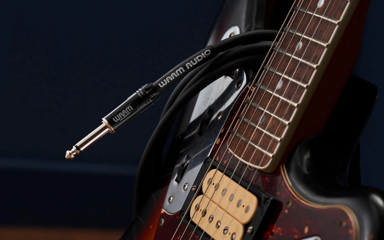 Warm Audio 10ft Premier Series Pro TS Right Angle to Straight Instrument Cable - Image 4