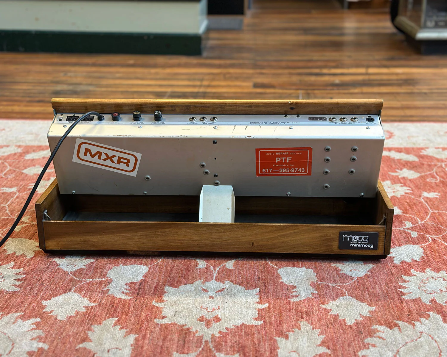 Original 1974 Minimoog Model D Monophonic Synthesizer - Image 3