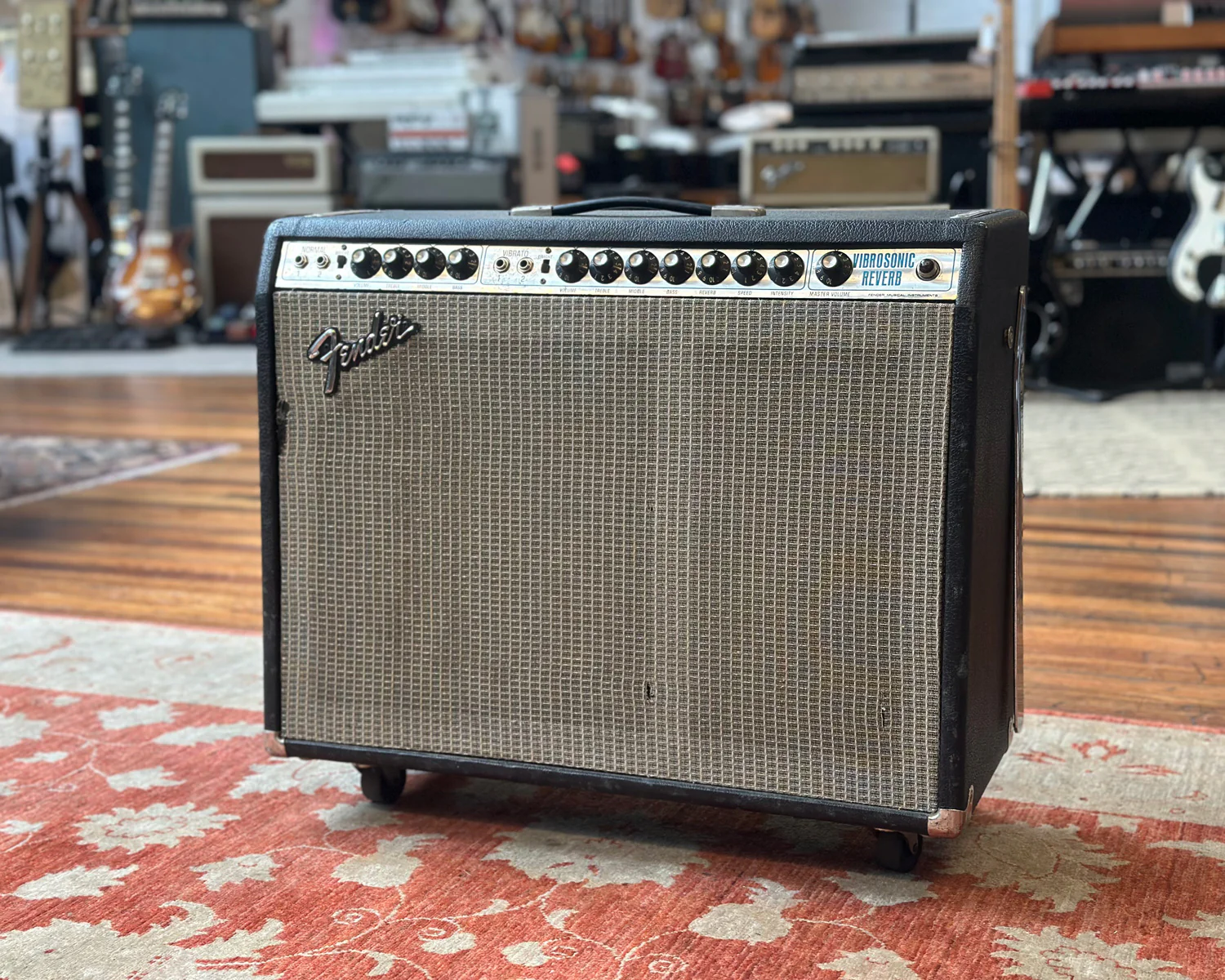 Fender Vibrosonic Reverb 100 Watt 1x15" Valve Combo