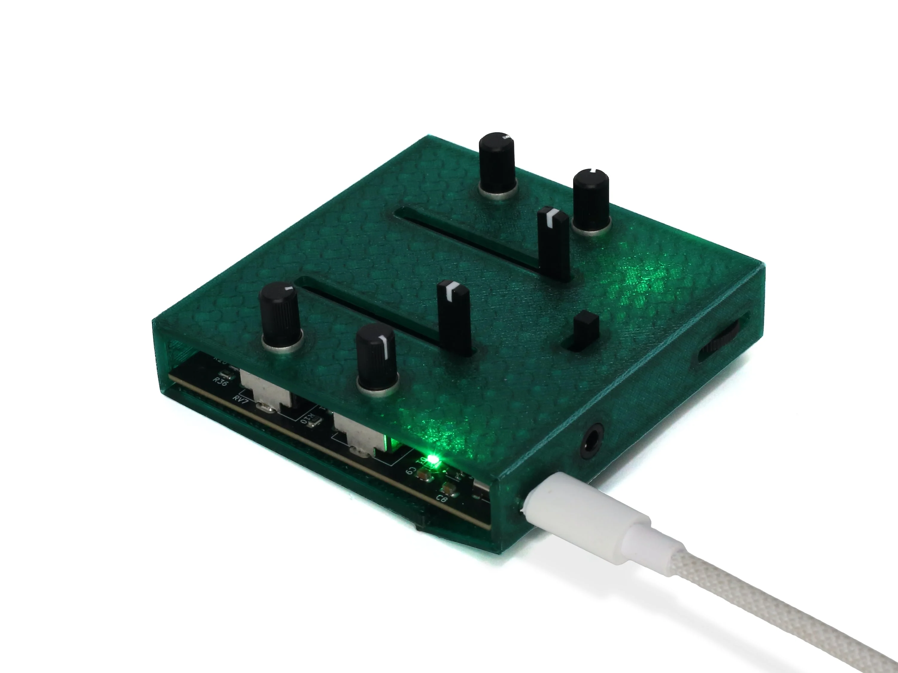 Crows Electromusic Lore FM Oscillator - Image 2