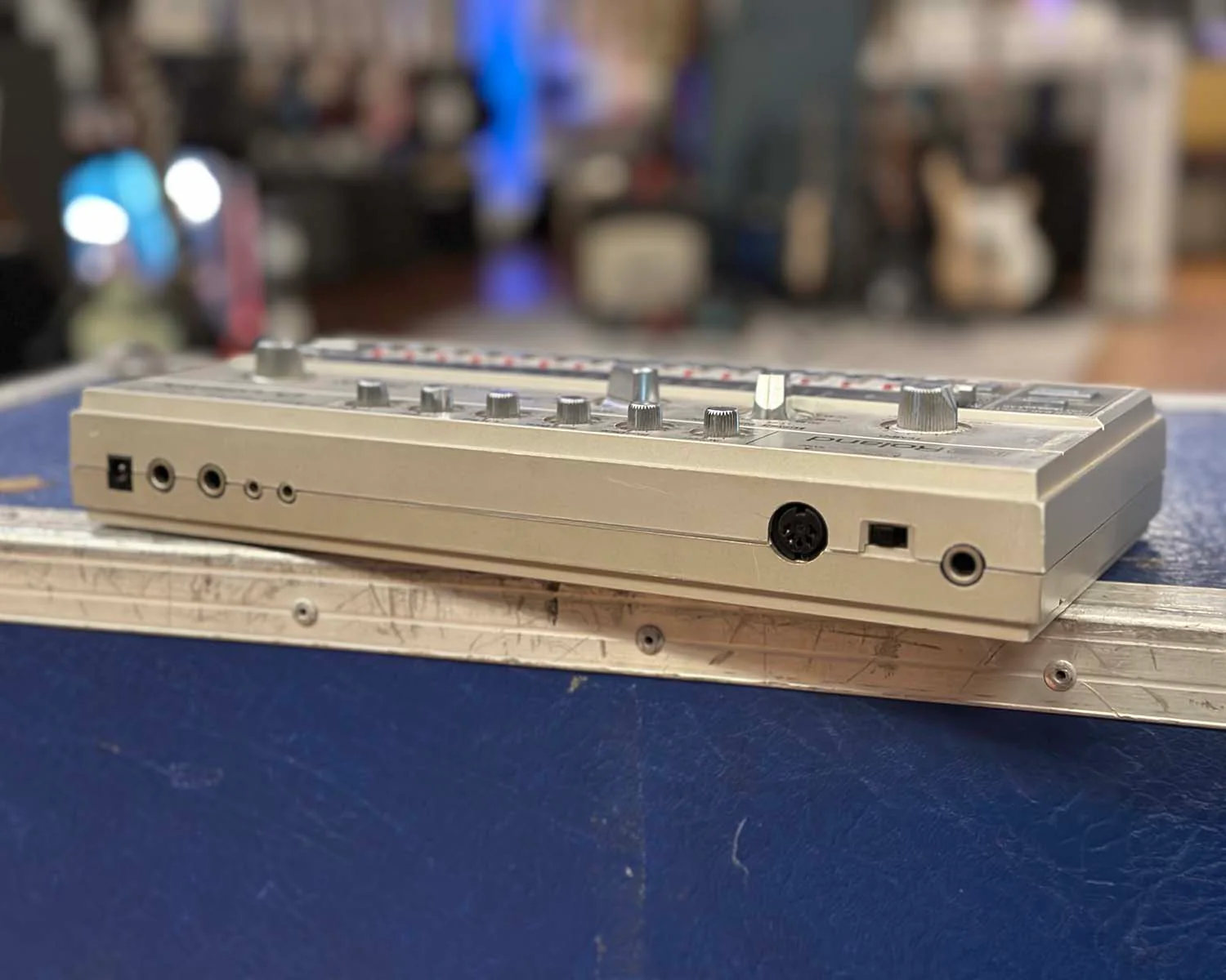 1982 Roland TR-606 Drumatix Drum Machine - Image 5