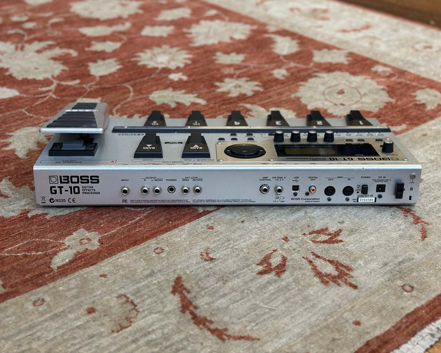 BOSS GT-10 Guitar Multi-Effects - Image 3