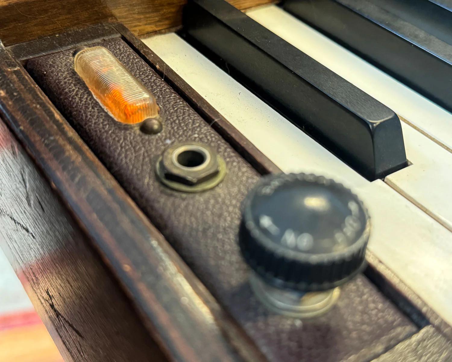 Vintage 1962 Wurlitzer 120 Electric Piano - Image 19