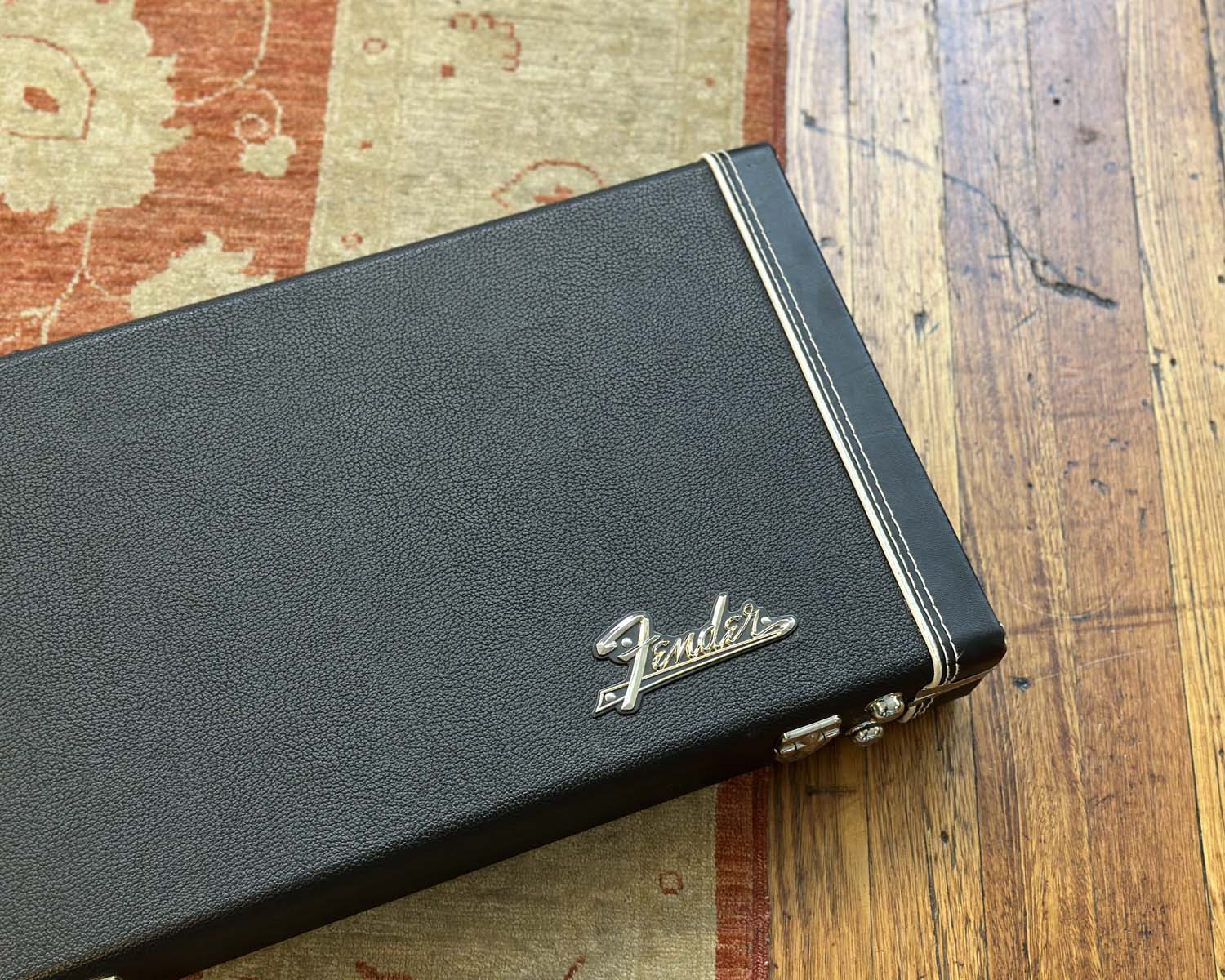 Fender Classic Series Wood Case - Strat/Tele - Image 2