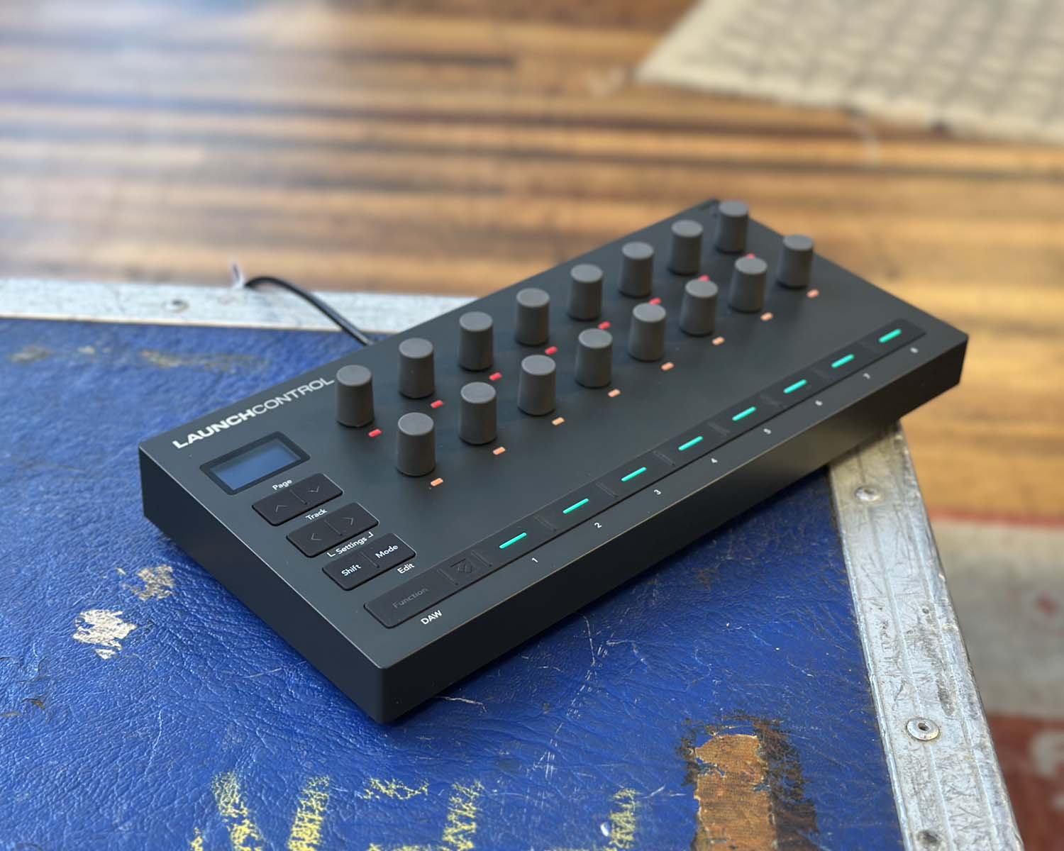 Novation Launch Control 3 - Image 2