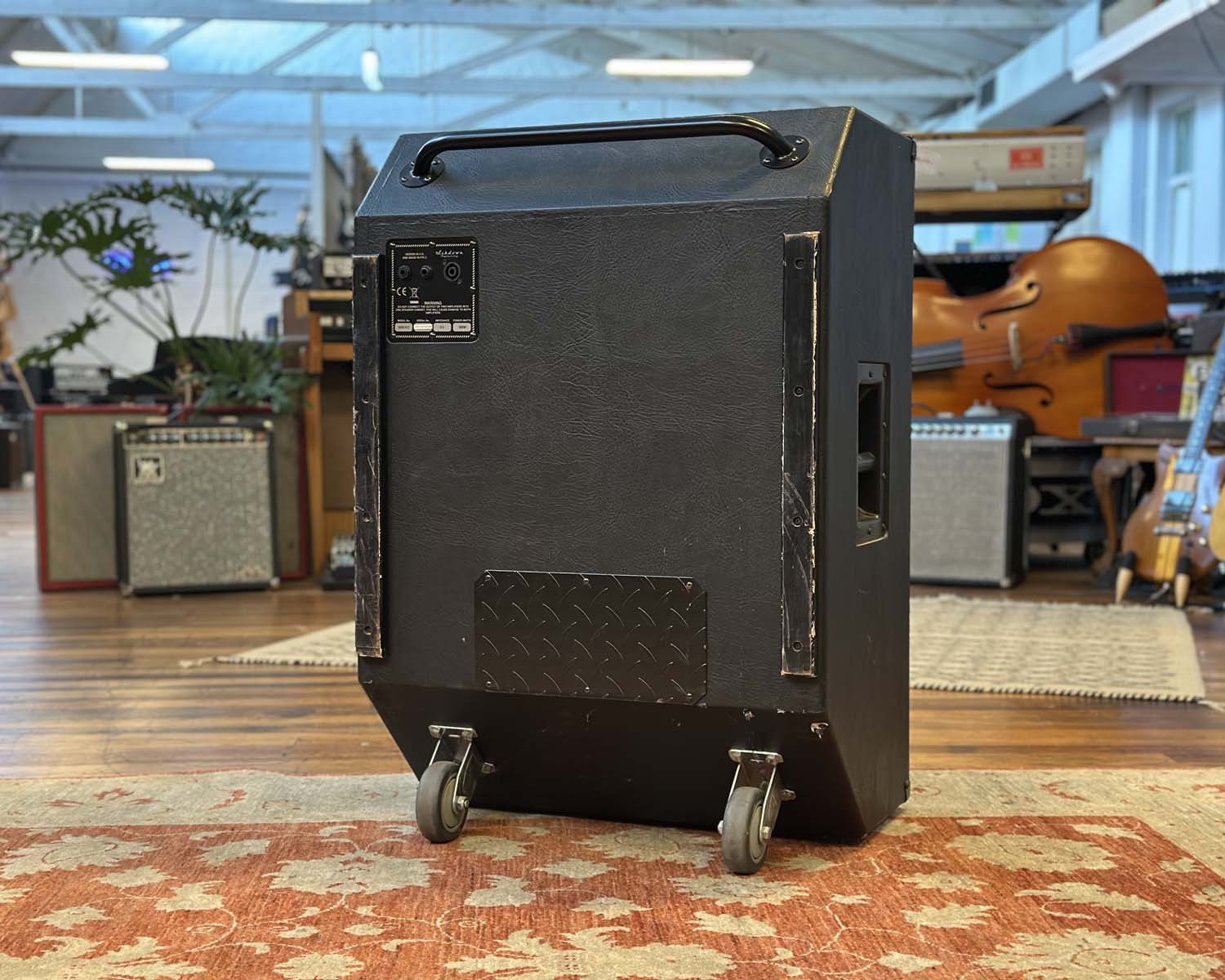 Ashdown ABM 610 900W 4Ω Bass Cabinet - Image 5